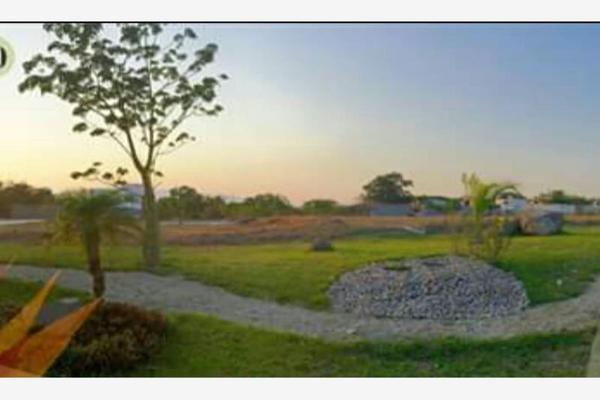 Foto de inmueble en  , Col. Residencial Esmeralda Norte C.P. 28017, Colima