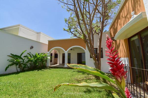 Foto de inmueble en Residencial Las Fincas, Col. Las Fincas C.P. 97302, Mérida