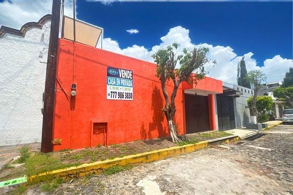 Foto de inmueble en , Col. Residencial Primavera C.P. 62330, Cuernavaca