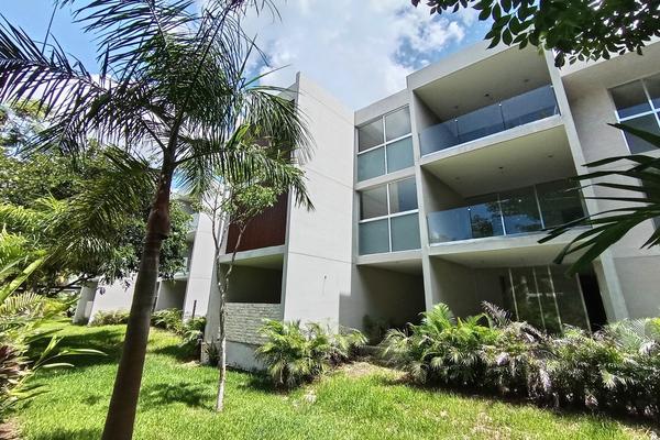 Foto de inmueble en Residencial, Col. Xcanatún C.P. 97302, Mérida