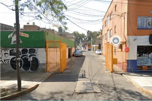 Foto de inmueble en RETORNO #805, Col. El Centinela C.P. 04450, Coyoacán