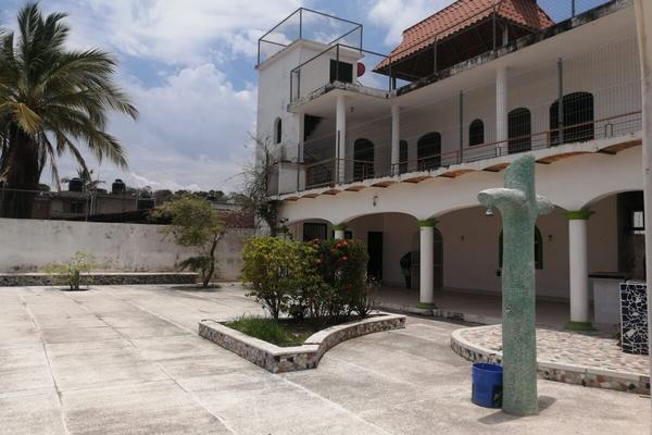 Foto de inmueble en retorno de lote, Col. Los Cocos C.P. 63732, Bahía de Banderas