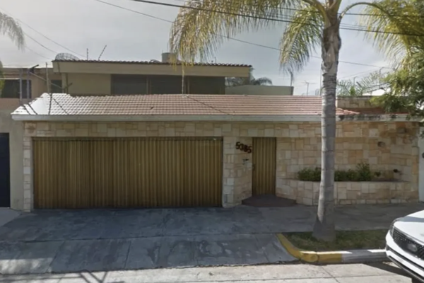 Foto de inmueble en Ricardo Guiraldes, Col. Jardines Universidad C.P. 45110, Zapopan