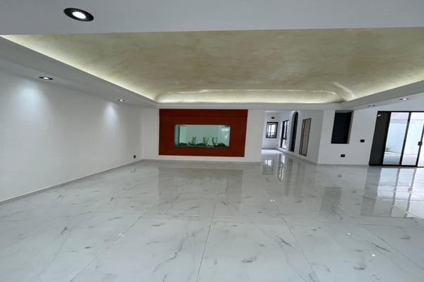 Foto de inmueble en RICARDO GUIRALDES, Col. Vallarta Universidad C.P. 45110, Zapopan