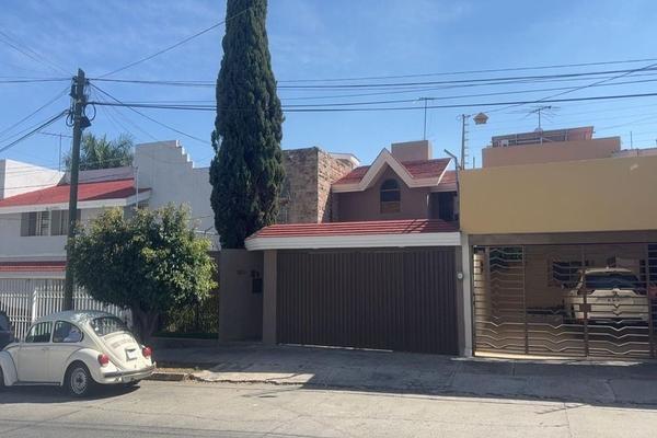 Foto de inmueble en Ricardo Guirnaldes, Col. Jardines Universidad C.P. 45110, Zapopan