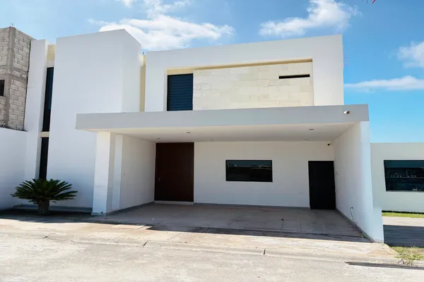 Foto de inmueble en  , Col. Rincón las Trojes C.P. 27013, Torreón