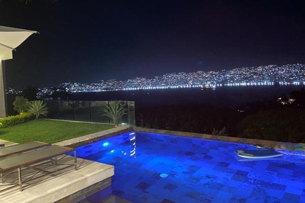Foto de inmueble en  , Col. Rinconada de las Brisas C.P. 39888, Acapulco de Juárez