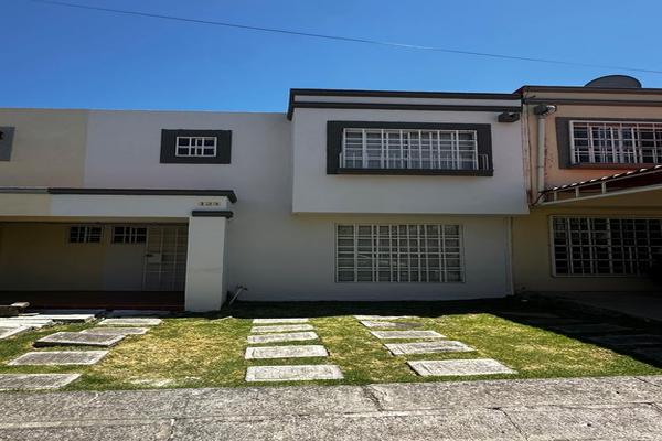 Foto de inmueble en rinconada, Col. Rinconada Los Sauces C.P. 58893, Tarímbaro