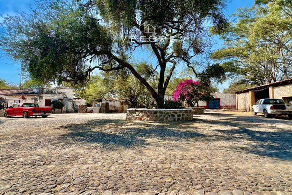 Foto de inmueble en Río Marvata, Col. Tonalá Centro C.P. 45400, Tonalá