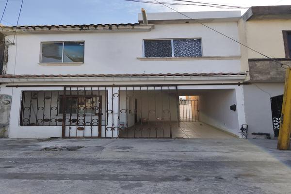 Foto de inmueble en Rio Mississippi, Col. Prados de Santa Rosa C.P. 66610, Apodaca