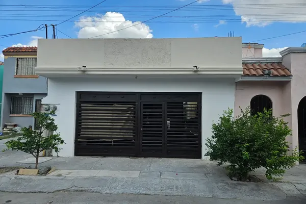 Foto de inmueble en rio potosi #218, Col. Balcones de Santa Rosa 1 C.P. 66610, Apodaca
