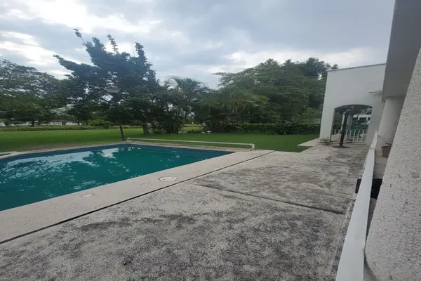 Foto de inmueble en Rivera del Lago #88, Col. Lomas de Cocoyoc C.P. 62847, Atlatlahucan