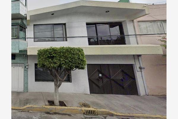 Foto de inmueble en ROBERTO GOMEZ #317, Col. Escuadrón 201 C.P. 09060, Iztapalapa