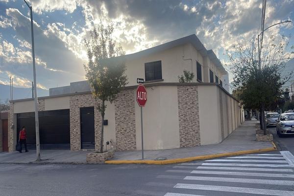 Foto de inmueble en Robertson, Col. Chepevera C.P. 64030, Monterrey