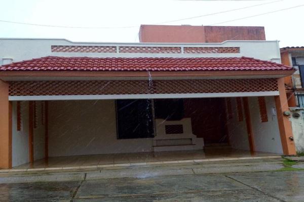 Foto de inmueble en Roca 105, Col. Balcones Del Mar C.P. 96530, Coatzacoalcos