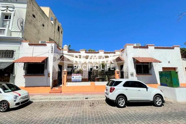 Foto de inmueble en Romanita de la Peña, Col. Centro C.P. 82000, Mazatlán