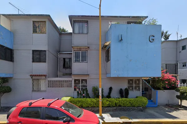 Foto de inmueble en Rosario Castellanos #140, Col. Leyes de Reforma 1a Sección C.P. 09310, Iztapalapa