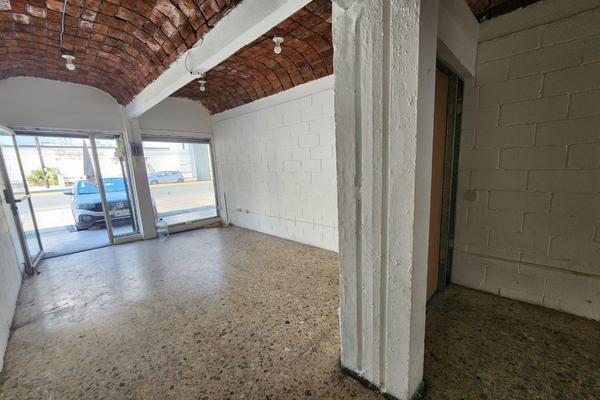Foto de inmueble en RUIZ CORTINEZ, Col. Mitras Centro C.P. 64460, Monterrey