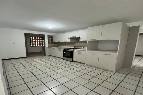 Foto de inmueble en Ruperto Martinez Ote, Col. Desarrollo Urbano Reforma C.P. 64018, Monterrey