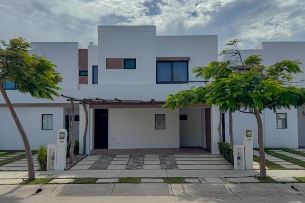 Foto de inmueble en  , Col. Sábalo Country Club C.P. 82100, Mazatlán