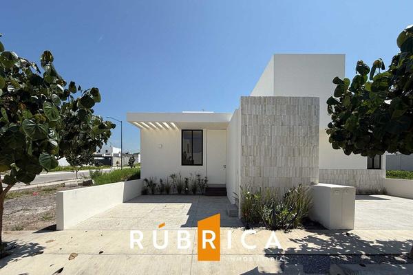 Foto de inmueble en Sada, Col. Residencial Esmeralda C.P. 28017, Colima