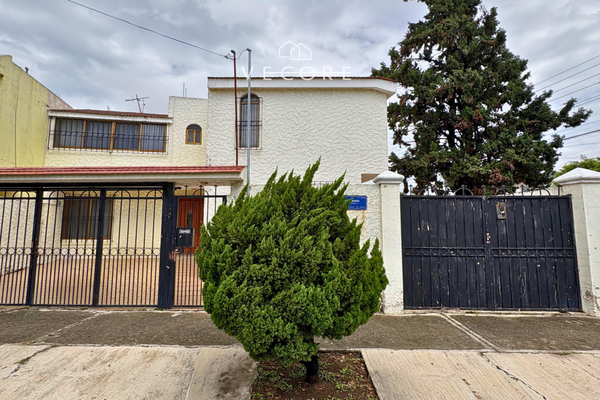 Foto de inmueble en Sagitario, Col. Arboledas 1a Secc C.P. 45070, Zapopan