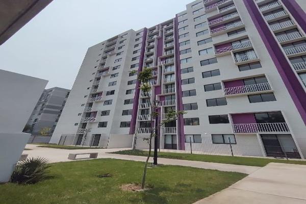Foto de inmueble en Salvador López Chavez #1750, Col. Jardines de San Francisco C.P. 44790, Guadalajara