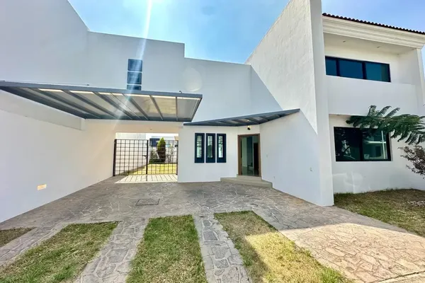 Foto de inmueble en san alvaro #10, Col. Arboleda Bosques de Santa Anita C.P. 45645, Tlajomulco de Zúñiga