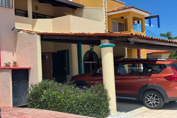 Foto de inmueble en  , Col. San Antonio Tlayacapan C.P. 45922, Chapala