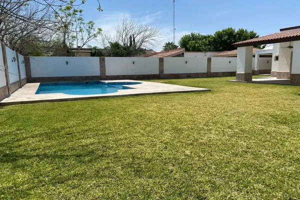 Foto de inmueble en  , Col. San Armando C.P. 27400, Torreón