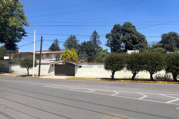 Foto de inmueble en San Carlos #247, Col. San Carlos C.P. 52159, Metepec