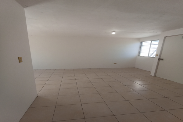 Foto de inmueble en San Carlos, Col. Jardines de La Silla C.P. 67286, Juárez