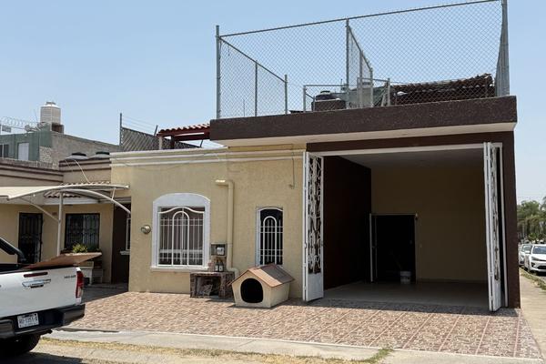 Foto de inmueble en San Enrique, Col. Real Del Valle C.P. 45654, Tlajomulco de Zúñiga