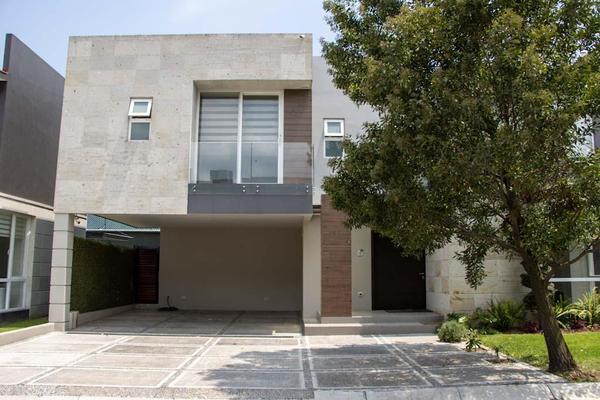 Foto de inmueble en  , Col. San Francisco Coaxusco C.P. 52158, Metepec