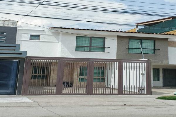 Foto de inmueble en San Francisco, Col. Parques Santa Cruz Del Valle C.P. 45615, San Pedro Tlaquepaque