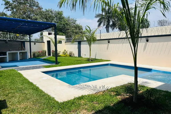 Foto de inmueble en San Gaspar #54, Col. Las Fuentes C.P. 62554, Jiutepec