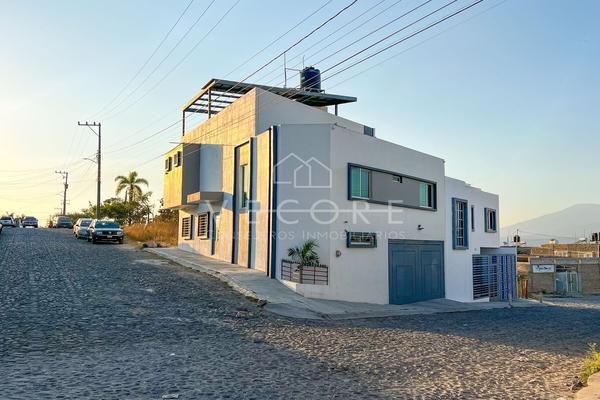 Foto de inmueble en San Genaro Sanchez, Col. Tala Centro C.P. 45300, Tala