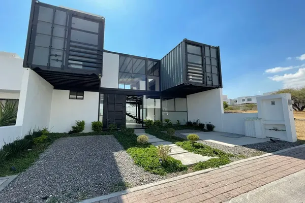 Foto de inmueble en San Isidro #1, Col. Nuevo Juriquilla C.P. 76230, Querétaro