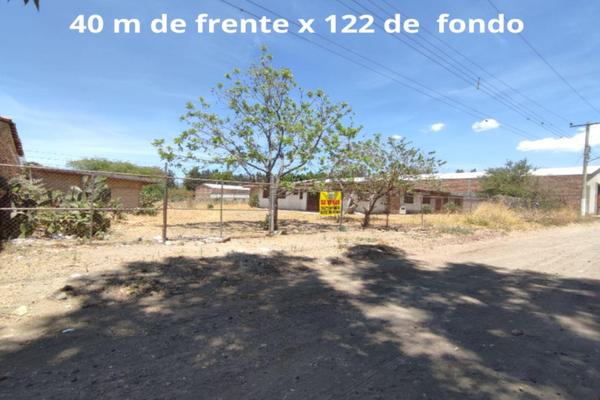 Foto de inmueble en  , Col. San Isidro Mazatepec C.P. 45340, Tala