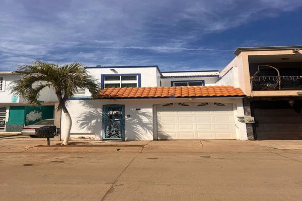 Foto de inmueble en San Lucas, Col. San Fernando C.P. 82198, Mazatlán