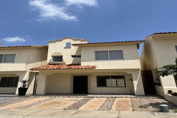 Foto de inmueble en San Marino, Col. Residencial Alta California C.P. 45650, Tlajomulco de Zúñiga