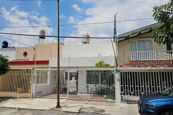 Foto de inmueble en San Martin de Porres, Col. Jardines de los Arcos C.P. 44500, Guadalajara