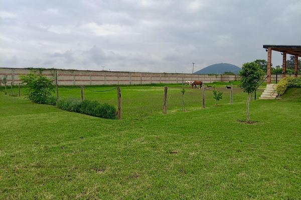 Foto de inmueble en  , Col. San Miguel Cuyutlan C.P. 45660, Tlajomulco de Zúñiga