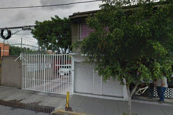Foto de inmueble en  , Col. San Miguel C.P. 09360, Iztapalapa