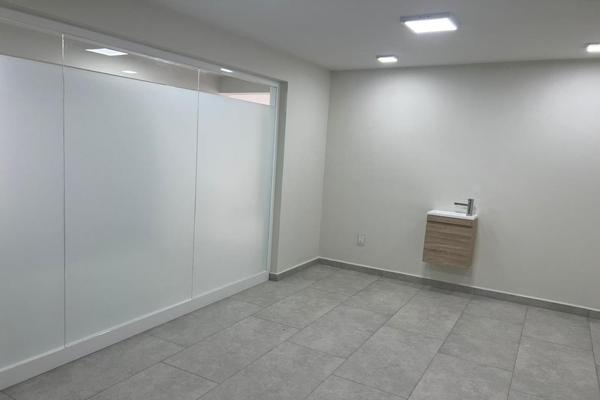Foto de inmueble en  , Col. San Miguel Totocuitlapilco C.P. 52143, Metepec