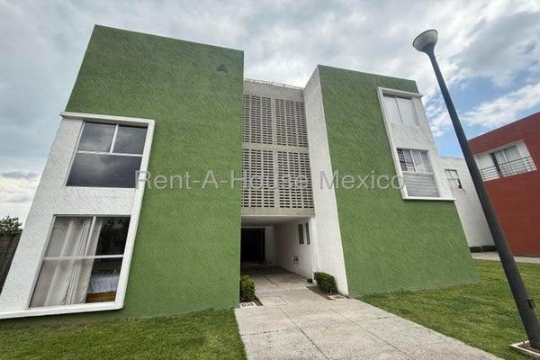 Foto de inmueble en  , Col. San Miguel Zinacantepec C.P. 51350, Zinacantepec