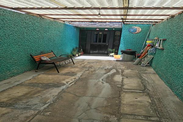 Foto de inmueble en  , Col. San Pablo de las Salinas C.P. 54930, Tultitlán