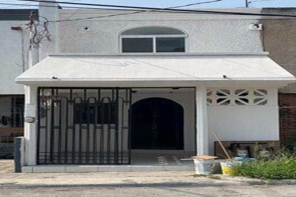 Foto de inmueble en San Pablo, Col. Rivera de Linda Vista C.P. 67126, Guadalupe