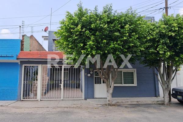 Foto de inmueble en San Roque, Col. El Salto Centro C.P. 45680, El Salto