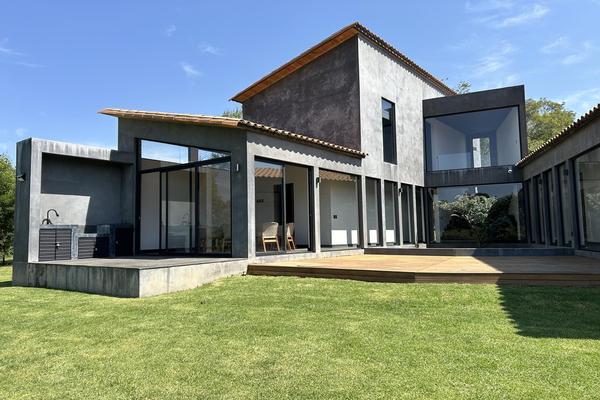 Foto de inmueble en  , Col. San Simón el Alto C.P. 51240, Valle de Bravo